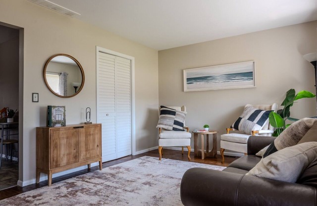 Modern River Retreat Near Airport, Hospitals, Corporations