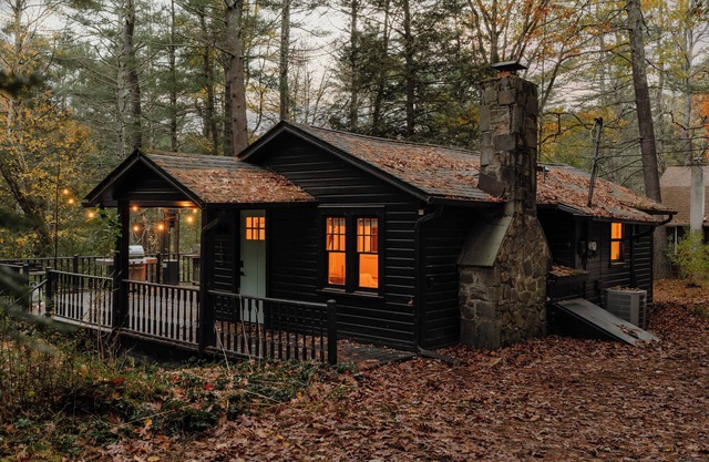 Modern Riverfront Cabin: Poconos Woodland Escape