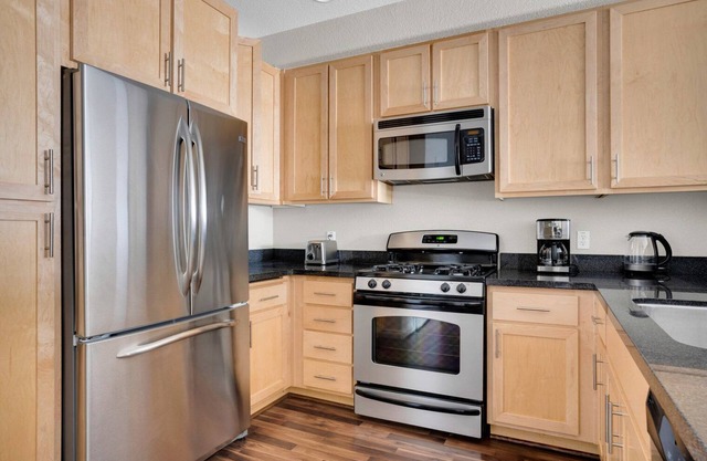 Modern San Bruno 1BR w/ Pool, Gym & W/D, near highways, by Blueground