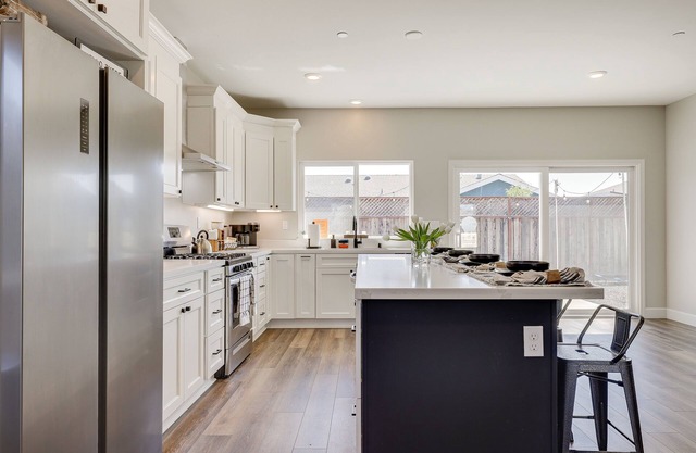 Modern Santa Rosa Retreat - Close to Wineries!