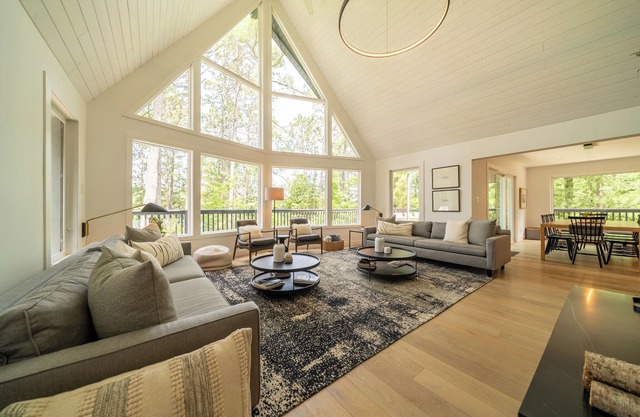 Modern Scandinavian-Influenced Waterfront Cottage in North Frontenac