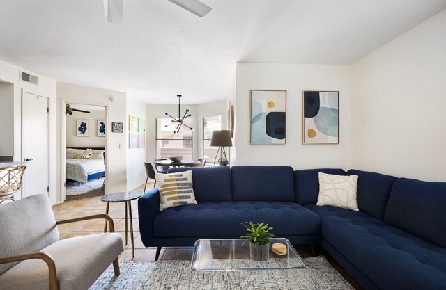 🔥Modern Scottsdale Condo 🔥 Great Area! Golf | Heated Pool | Gym 🏈️⛳️🌴 ⚾