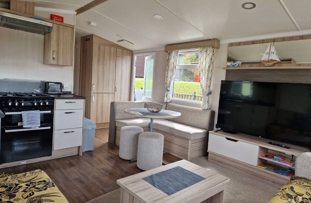 Modern Sea Viev Pet Friendly 2-bed static caravan
