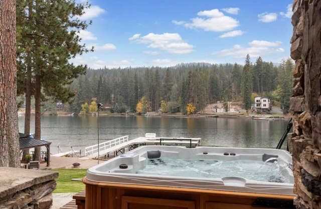 Modern Shoreline | Waterfront on Spokane River