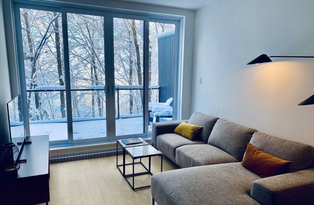 Modern Ski Hill Condo in Bromont