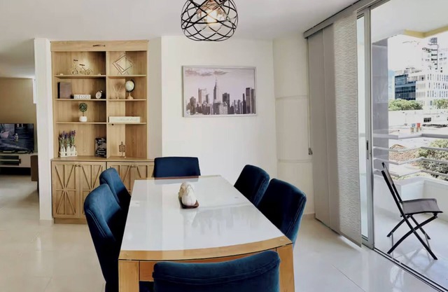 Modern & Spacious 3BRD Apt - Perfect Location!