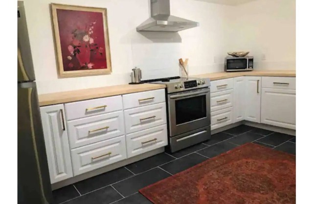 Modern spacious hidden gem close 2 ❤️ of DT Casper