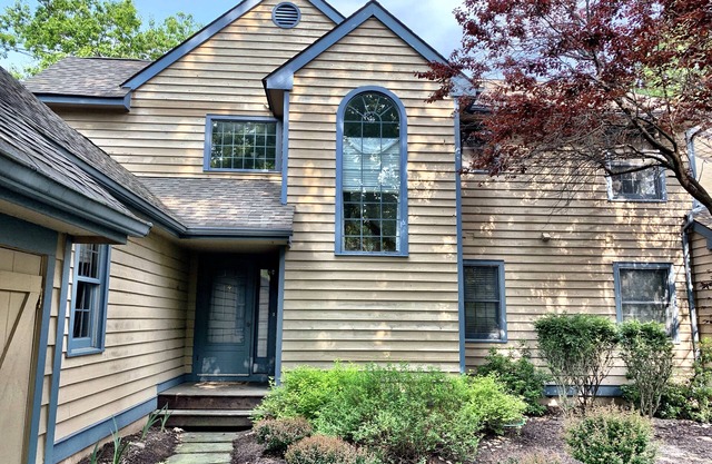 Modernes geräumiges Buck Hill Falls 3BR