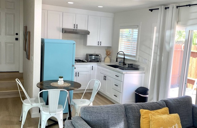 Modern studio 5 min from DT Walnut Creek