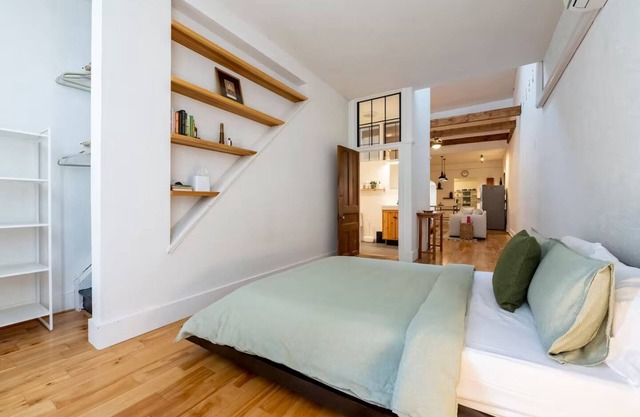 Modern Studio APT in the Heart of Downtown Geneva