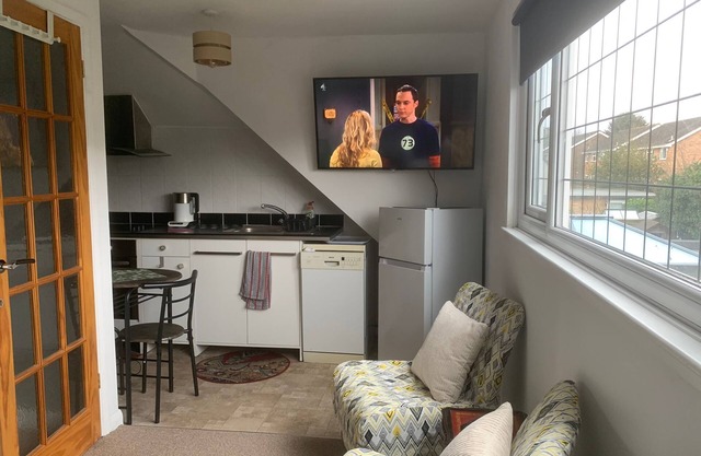 Modern Studio Flat in Bexleyheath