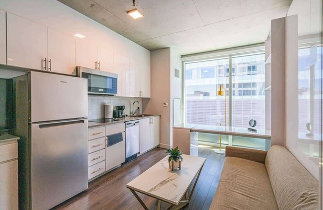 Modern Studio+Pool+Patio+Gym+Downtown PHX