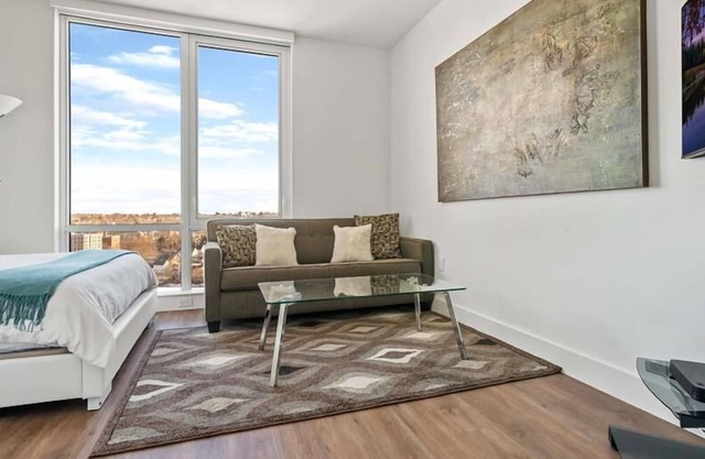 Modern Studio | Upscale Amenities | Kitchen & Laundry