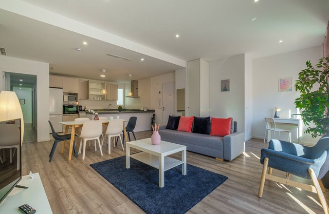 ✿ BRAND NEW, Modern & Stylish Apartment ✿