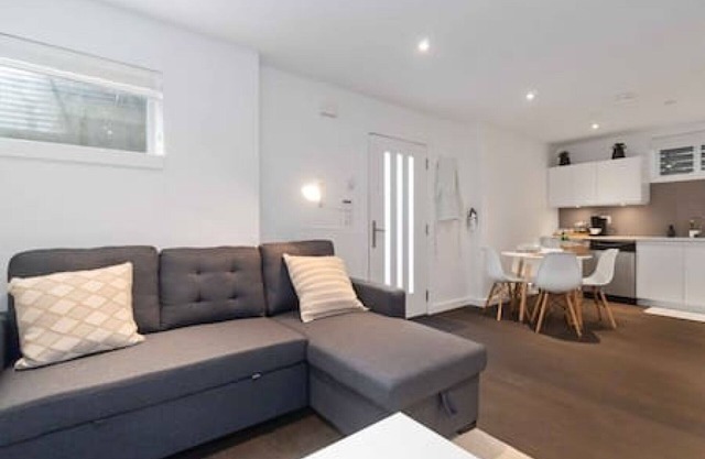 Modern & Stylish Gem in East Van