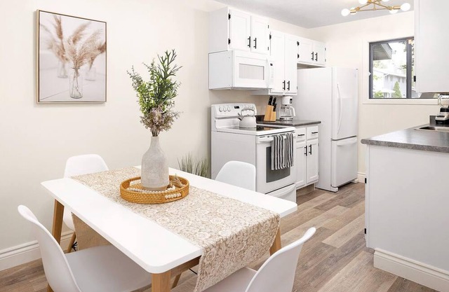Modern townhome near the river