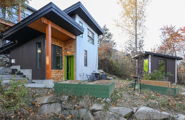 Modern tranquil minimalist home