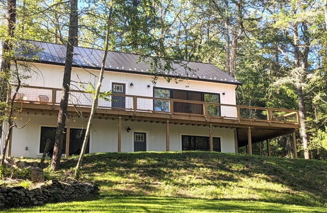 Modern Tranquil Nordic Retreat - Upper Delaware River recreation area