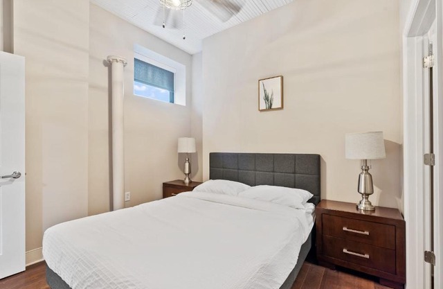 Modern Upscale 2BR Apartment on Carson Stay Gia