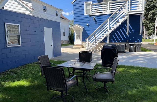 Modernes Apartment im Obergeschoss in der Nähe des Michigansees