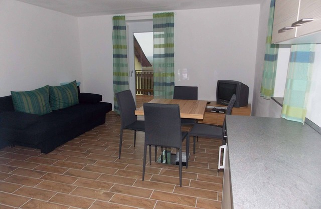 moderne Ferienwohnung mit Küche