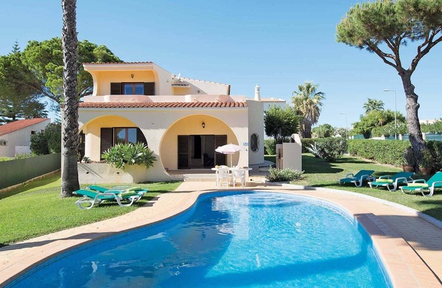 Exquisite Villa in Vilamoura mit privatem Pool
