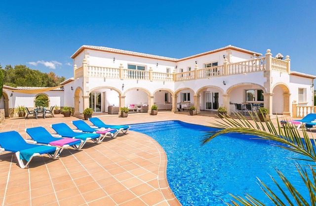 Moderne Villa in Javea, in einer ruhigen Sackgasse mit Klimaanlage!