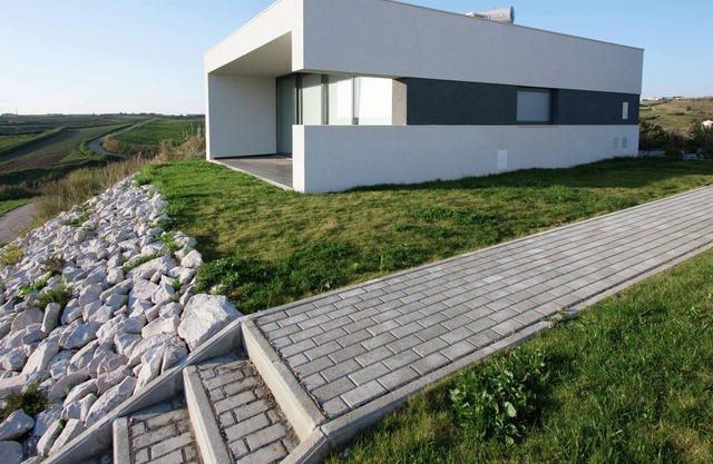Moderne Villa mit schöner Aussicht, gelegen auf überschaubarem Resort mit Schwimmbad