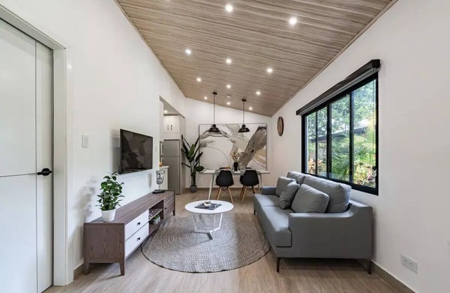 Modern Villa in Tropical Community By Tamarindo
