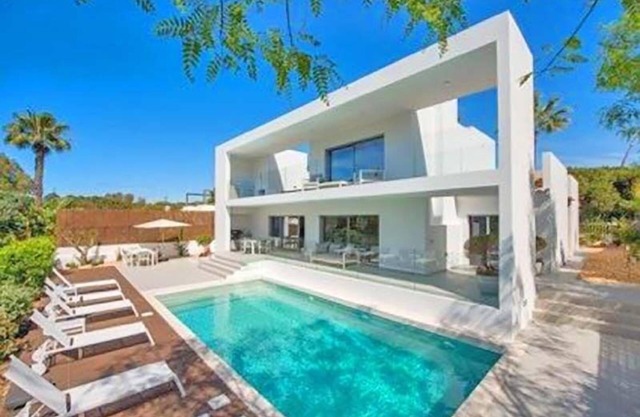 Modern villa with private pool in Quinta das Salinas PV07 - Almancil, Algarve