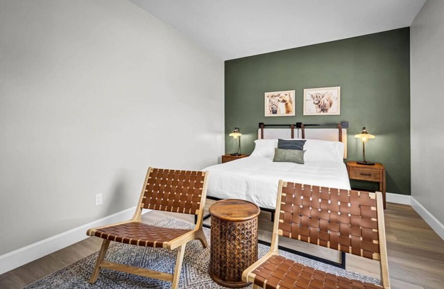 Modern Vista Getaway | Prime Downtown Location