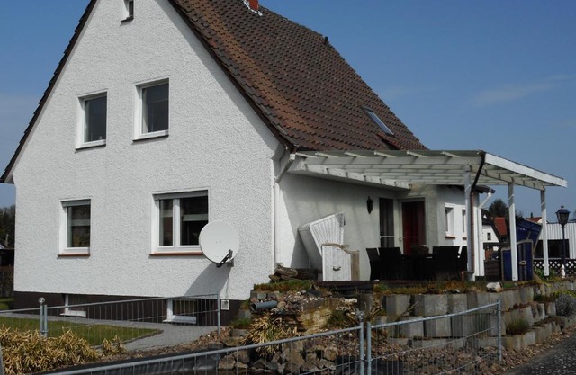 Modernes Ferienhaus der besonderen Art mit Garten