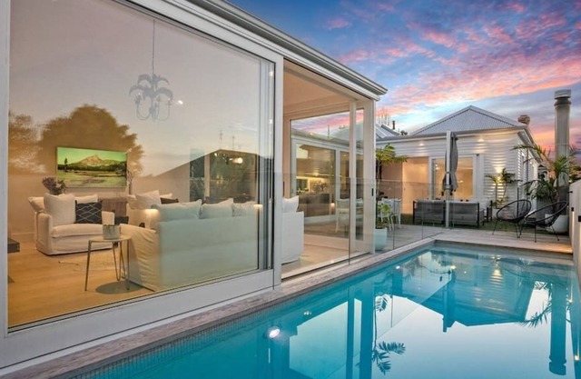 Modernised Heritage Villa in Grey Lynn