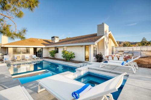 Mojave Moon by AvantStay Modern Bright JT Home in Great Location w Pool Hot Tub