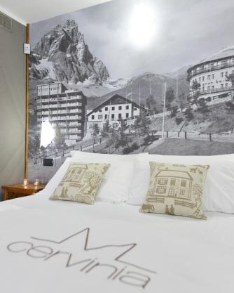Mollino Rooms