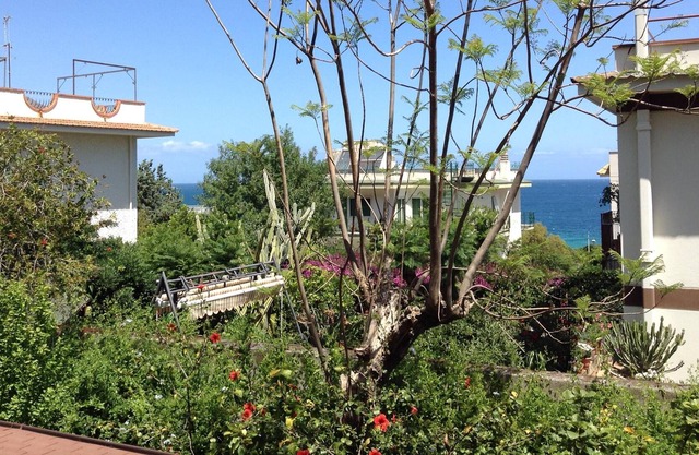 Mondello, Addaura. Wohnung in Villa, Terrasse mit Meerblick