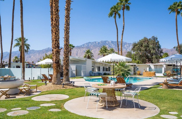 Monkey Tree Hotel 15 by Avantstay Stylish Hotel in Palm Springs w/ Communal Pool!