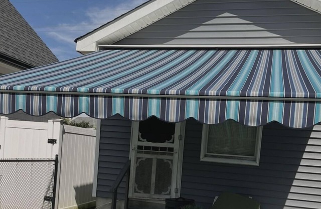 Monmouth Beach Cottage!July 12 to 29 available. Location! Beach supplies, badges