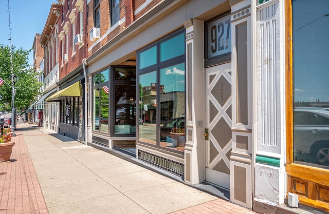 Monmouth Loft 4 | Walk to Shops