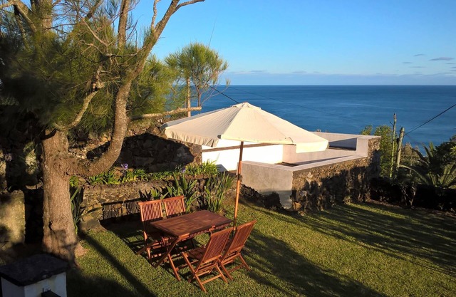Monserrate - Galera Cottage Gasthäuser & Pensionen in Caloura