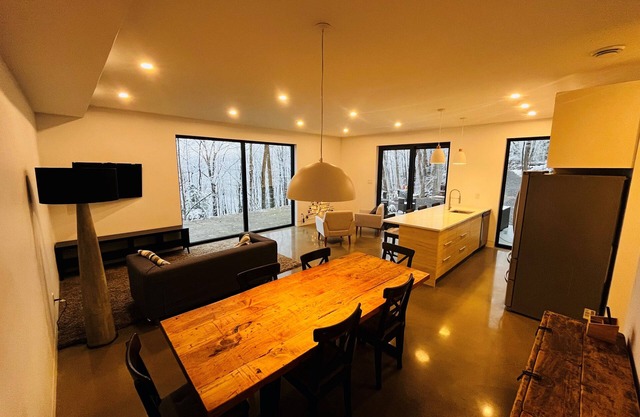 Mont-Aki's Loft, at the top of the Mountain!