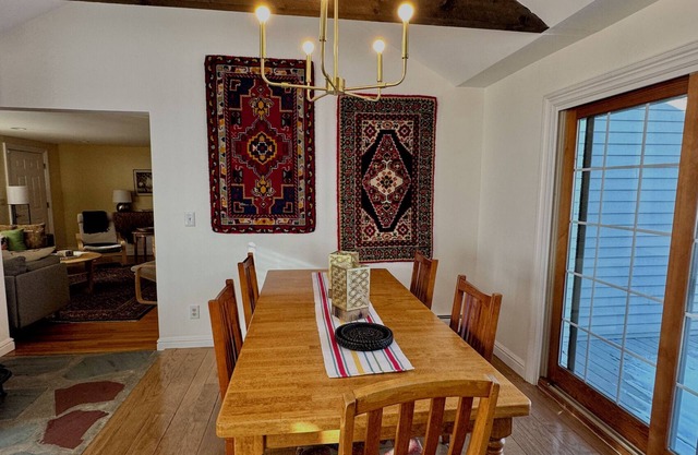 Montague Meadows - 4-Bedroom Whole House - Space for the Whole Family