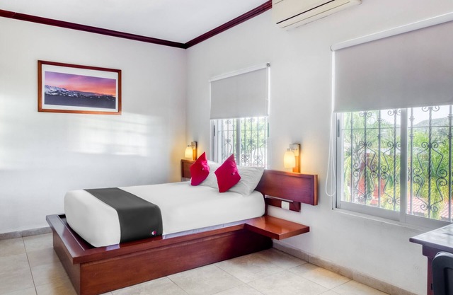 Monte Salerno Hotel & Suites