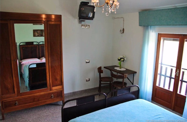 Montefalco Guest House - Gelbes Zimmer