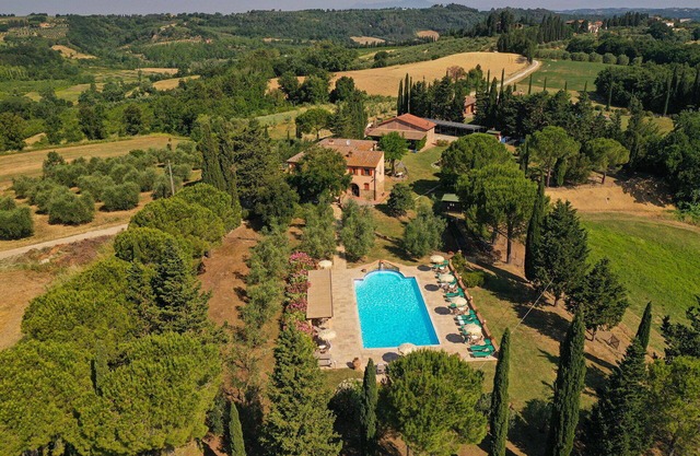 Montelopio 4 - Ferienwohnung mit Pool im Chianti, Toskana