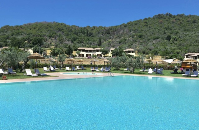 Montepitti Three-room apartment Ground floor