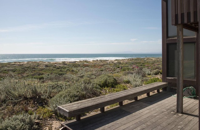 Monterey Dunes Beachfront . Nehmen Sie sich einen Moment Zeit . schauen Sie nach Westen, um das Unglaublichste zu sehenPazifik See. Eine Woche - zwei Wochen, nehmen Sie sich einfach Zeitgeniesse dein Leben. Dieses schöne Haus ist perfekt .