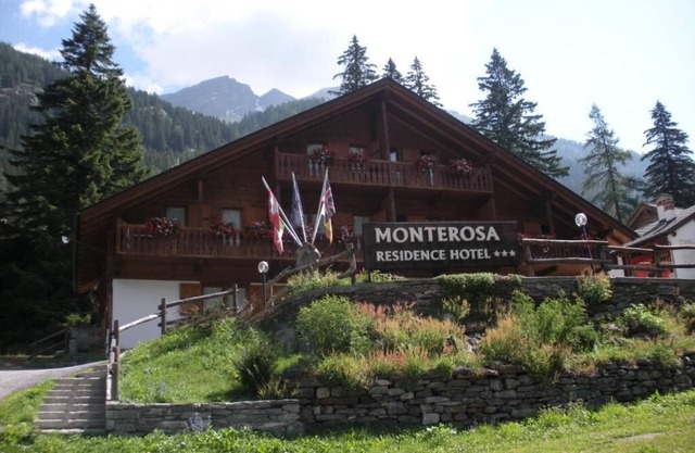 Monterosa Residence Hotel