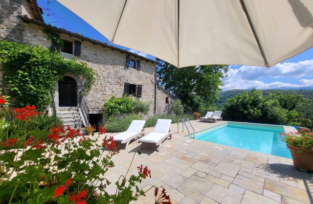 Villa mit 3 Schlafzimmern, 2 Bädern, privatem Pool, zu Fuß zum Restaurant, WLAN