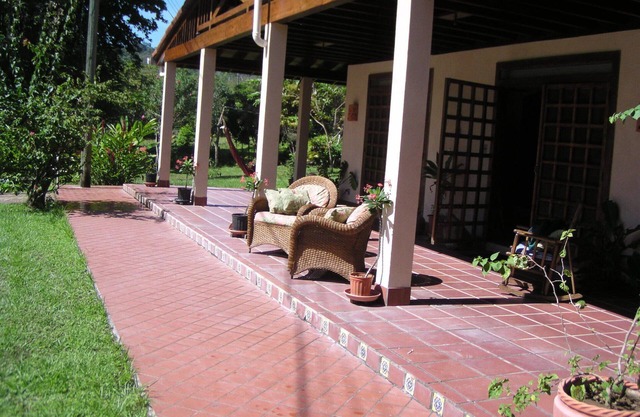 MONTEZUMA BEACH HOUSE MIT POOL & BBQ nur wenige Minuten zu Fuß von der Stadt entfernt